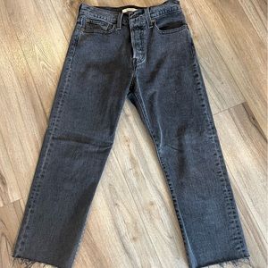 Light black wedgie straight Levis. Size 27